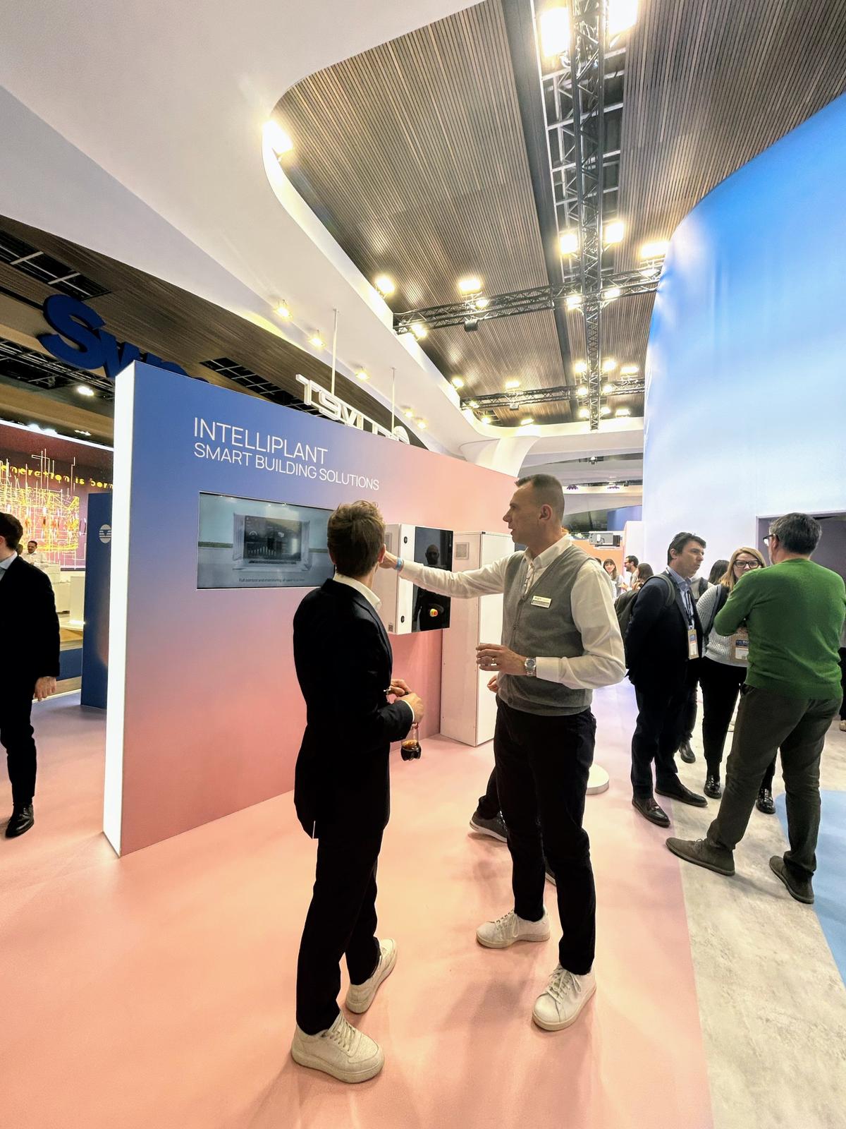 PHOTO-2026-03-31-07-11-46 3